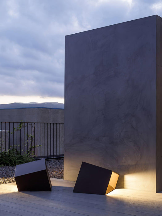 Cube Garden Solar Outdoor Light-DWHOME