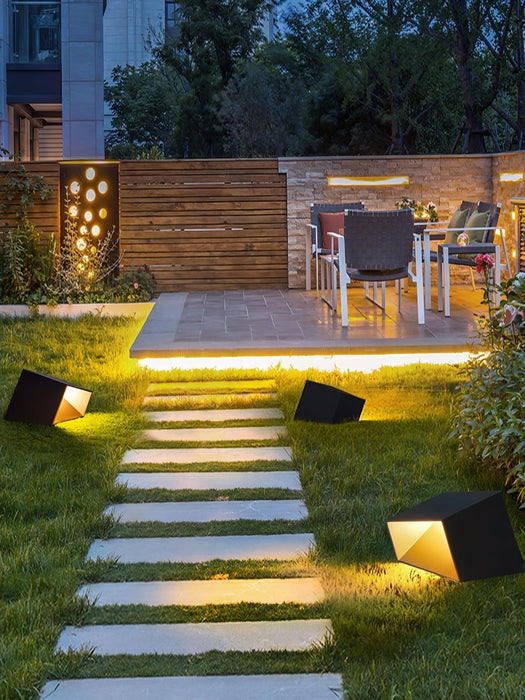 Cube Garden Solar Outdoor Light-DWHOME