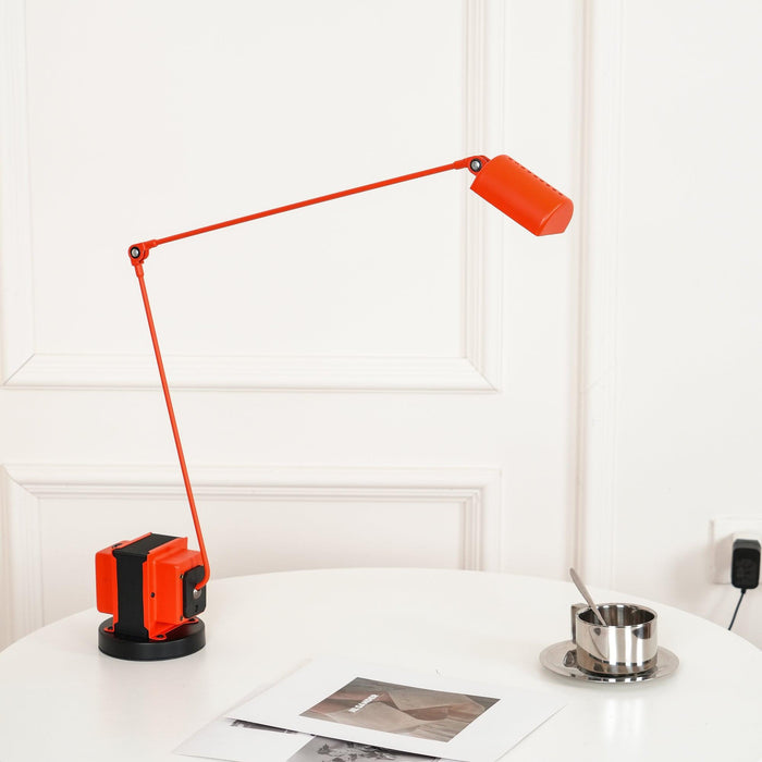 Dynamo Table Lamp - DWHOME