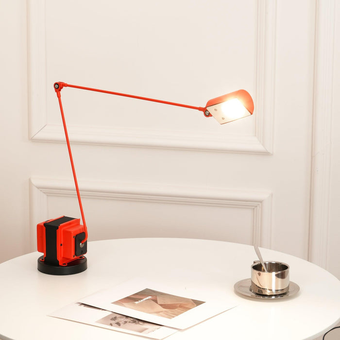 Dynamo Table Lamp - DWHOME