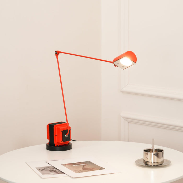 Dynamo Table Lamp - DWHOME