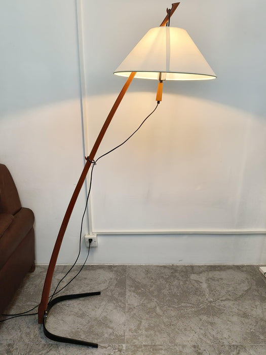 Dornstab Floor Lamp-DWHOME