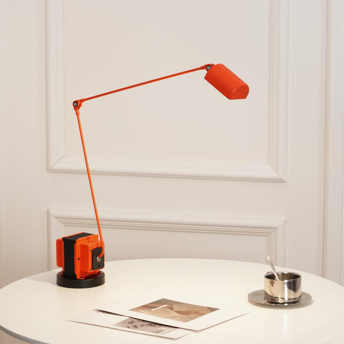 Dynamo Table Lamp - DWHOME