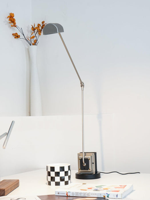 Dynamo Table Lamp - DWHOME