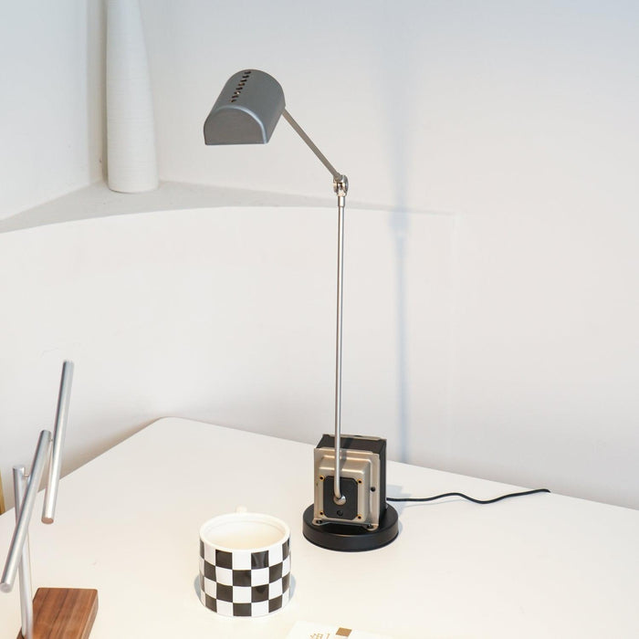 Dynamo Table Lamp - DWHOME