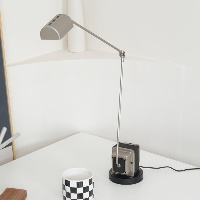 Dynamo Table Lamp - DWHOME