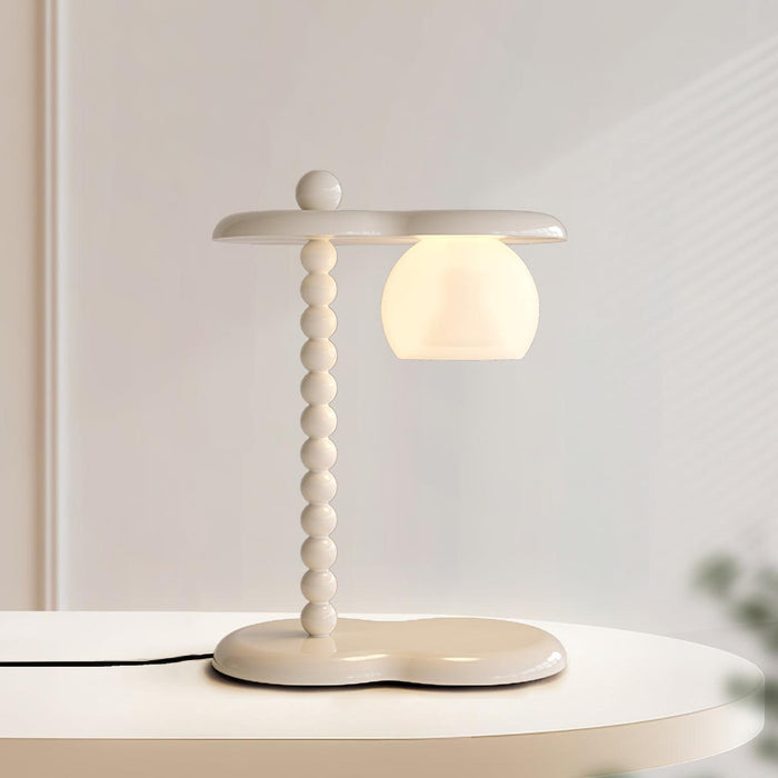 Everalda Metal Table Lamp-DWHOME