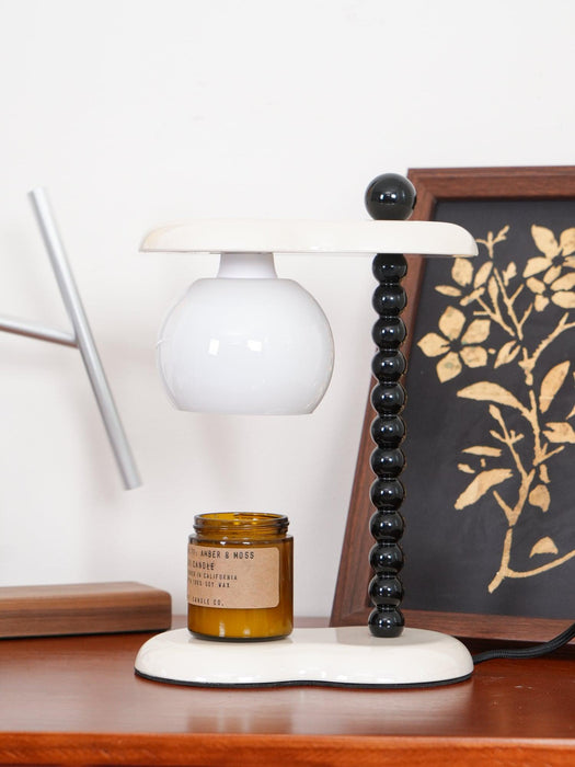 Everalda Metal Table Lamp-DWHOME