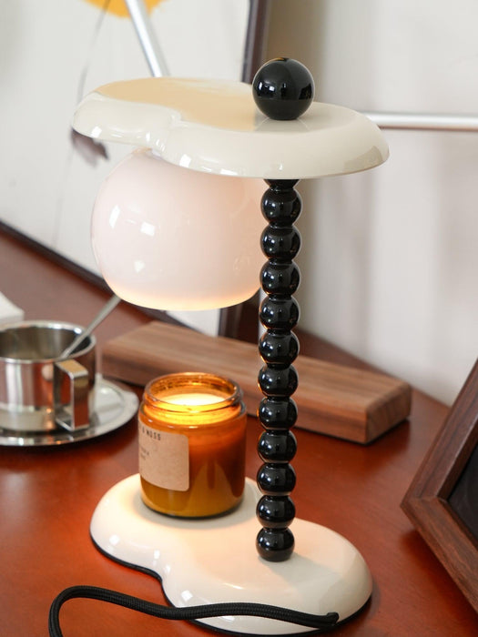 Everalda Metal Table Lamp-DWHOME