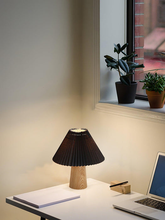 Facet Table Lamp - DWHOME