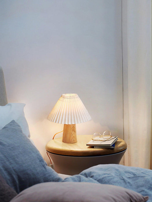Facet Table Lamp - DWHOME