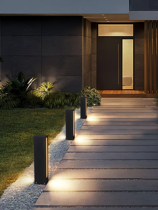 Faro Outdoor Post Lamp-DWHOME