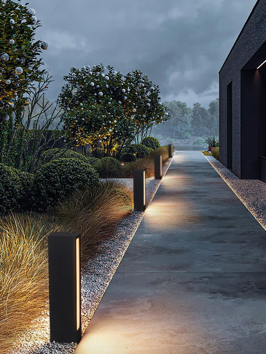 Faro Outdoor Post Lamp-DWHOME