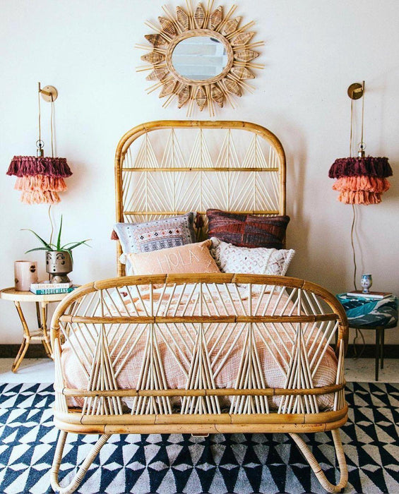 Fela Tassel Wall Lamp-DWHOME