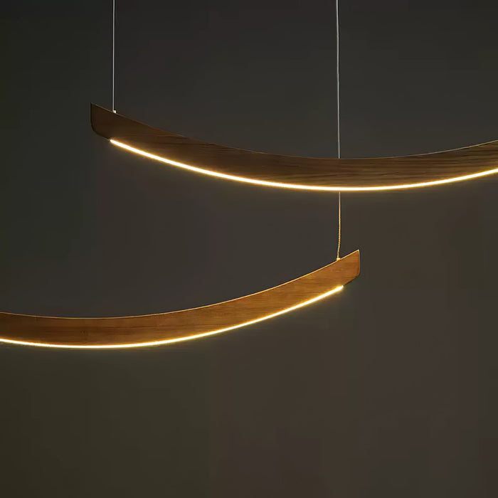 Felix Crescent Pendant Lamp - Vakkerlight