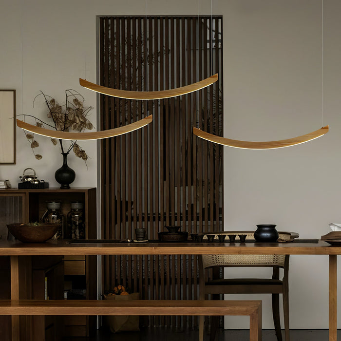 Felix Crescent Pendant Lamp - Vakkerlight