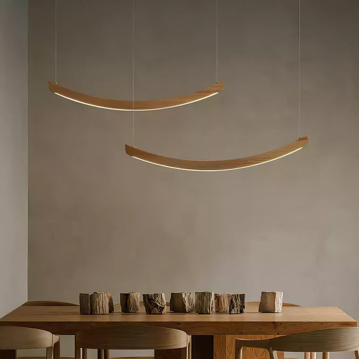 Felix Crescent Pendant Lamp - Vakkerlight