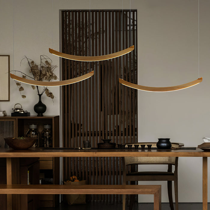 Felix Crescent Pendant Lamp - Vakkerlight