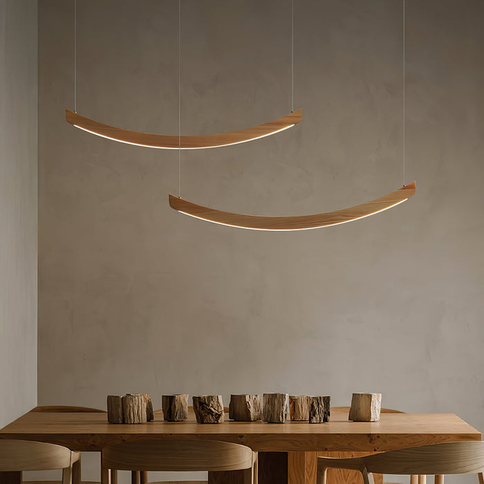 Felix Crescent Pendant Lamp - Vakkerlight