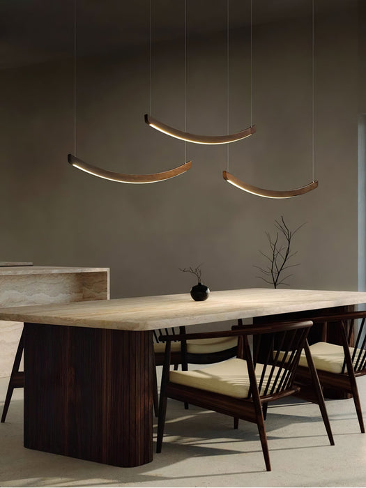 Felix Crescent Pendant Lamp - Vakkerlight
