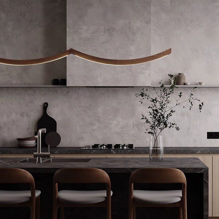 Felix Crescent Pendant Lamp - Vakkerlight