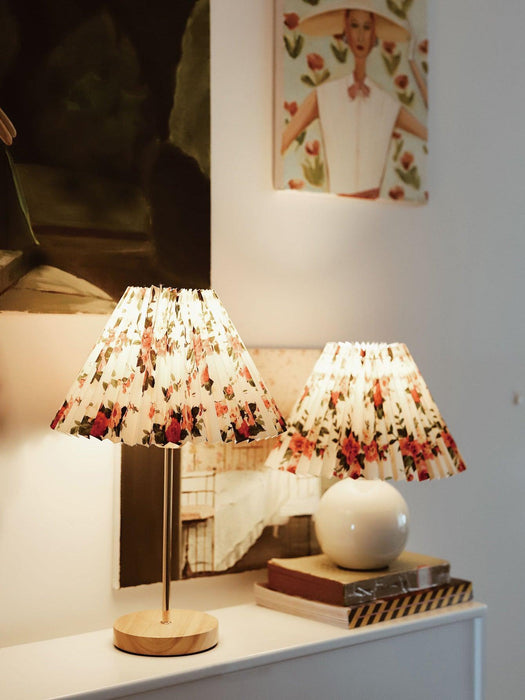 Flores Table Lamp - DWHOME