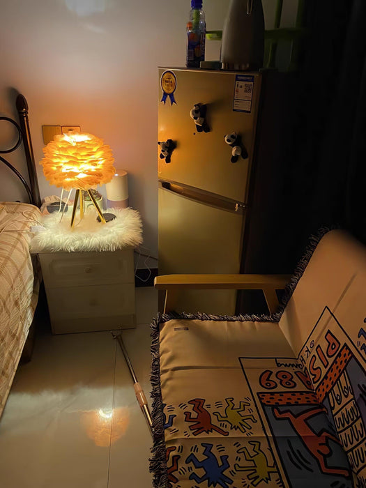 "Lampe de table en plumes d'oie - DWHOME"