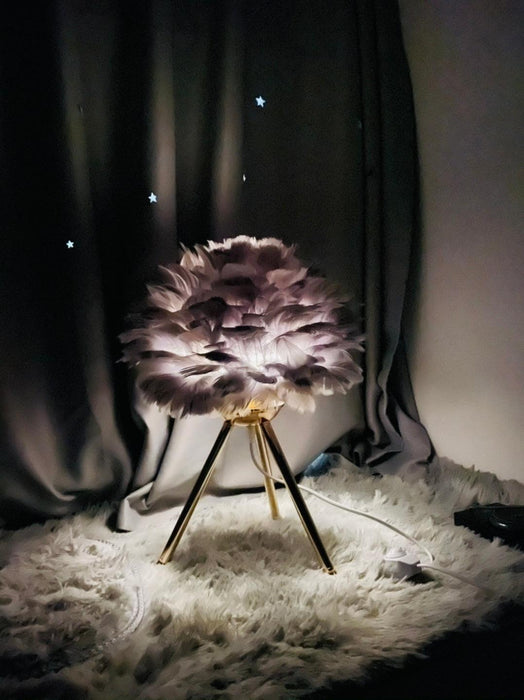 "Lampe de table en plumes d'oie - DWHOME"