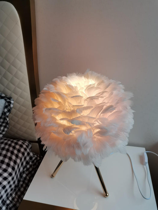 "Lampe de table en plumes d'oie - DWHOME"
