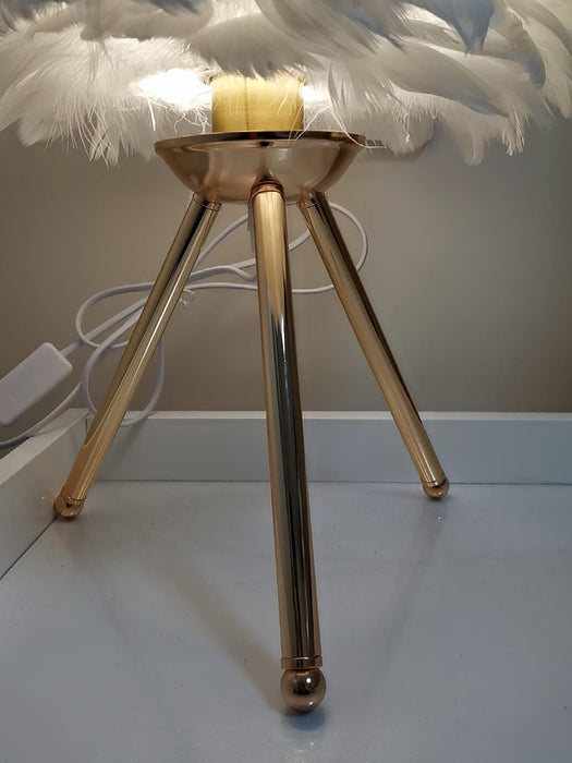 "Lampe de table en plumes d'oie - DWHOME"