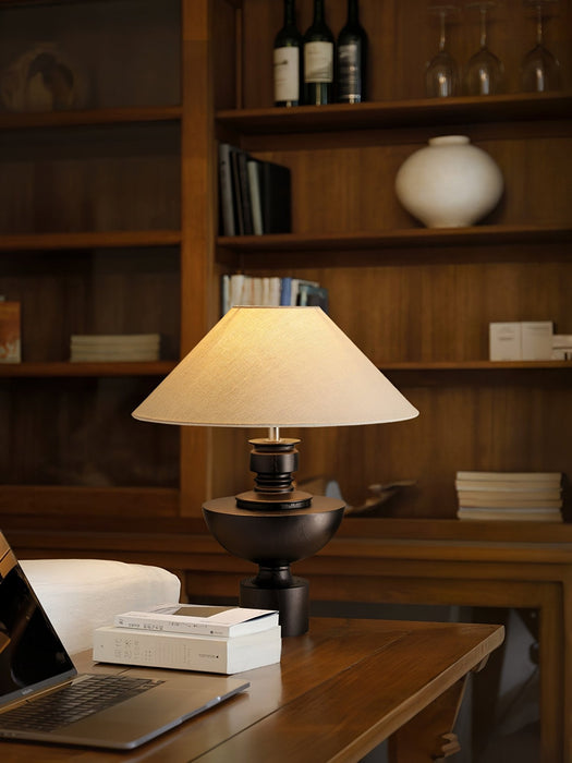 Helios Vase Table Lamp - Vakkerlight