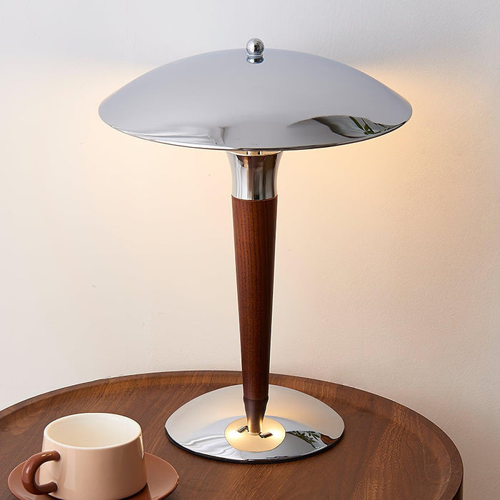 Helmet Table Lamp - DWHOME