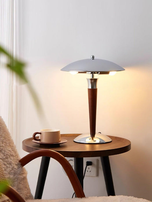 Helmet Table Lamp - DWHOME