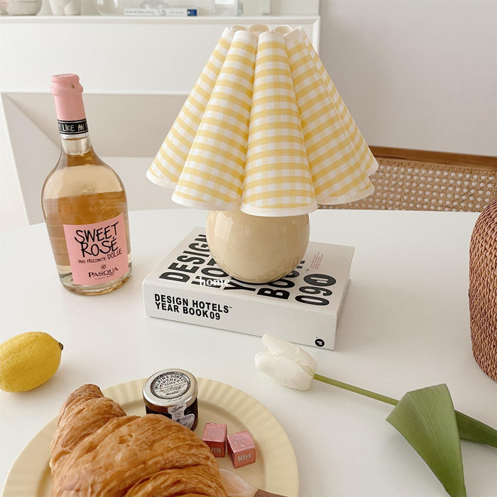 Kicsi Knife Pleat Table Lamp-DWHOME