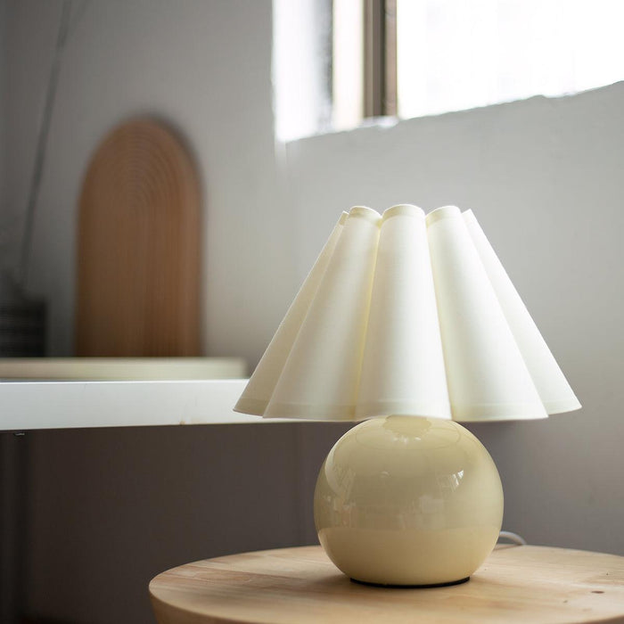 Kicsi Knife Pleat Table Lamp-DWHOME