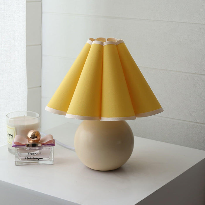 Kicsi Knife Pleat Table Lamp-DWHOME