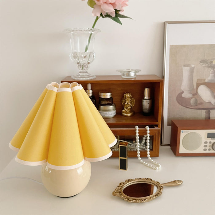 Kicsi Knife Pleat Table Lamp-DWHOME