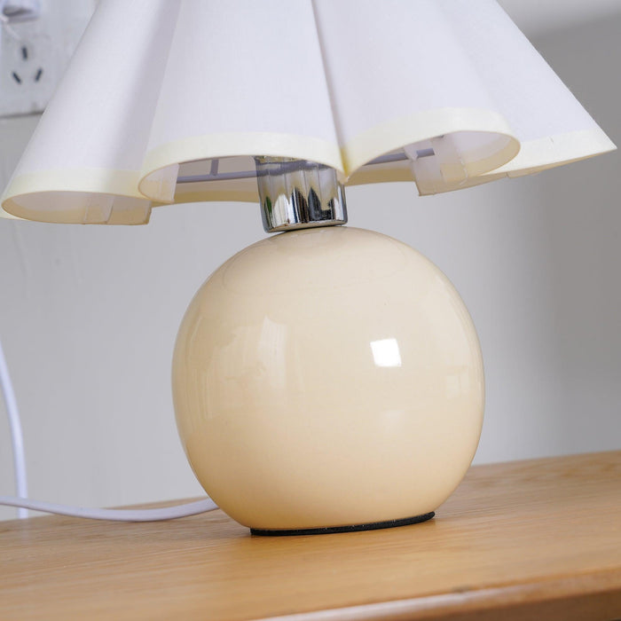 Kicsi Knife Pleat Table Lamp-DWHOME