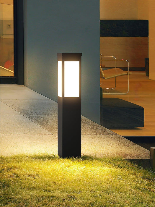 Kuzco Bollard Outdoor Light-DWHOME
