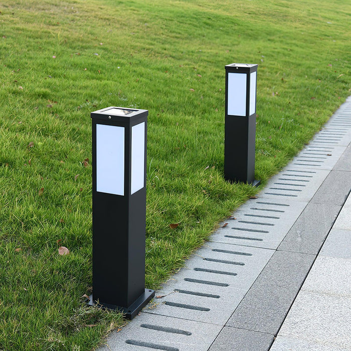 Kuzco Bollard Outdoor Light-DWHOME