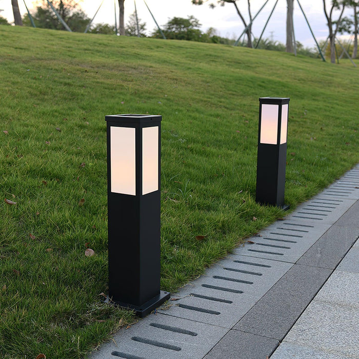 Kuzco Bollard Outdoor Light-DWHOME