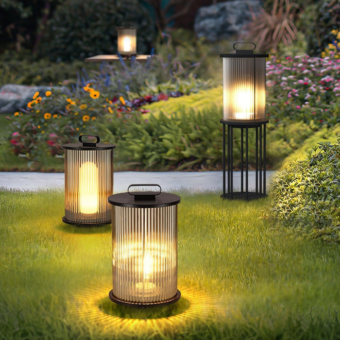Lantern Garden Outdoor Light - DWHOME
