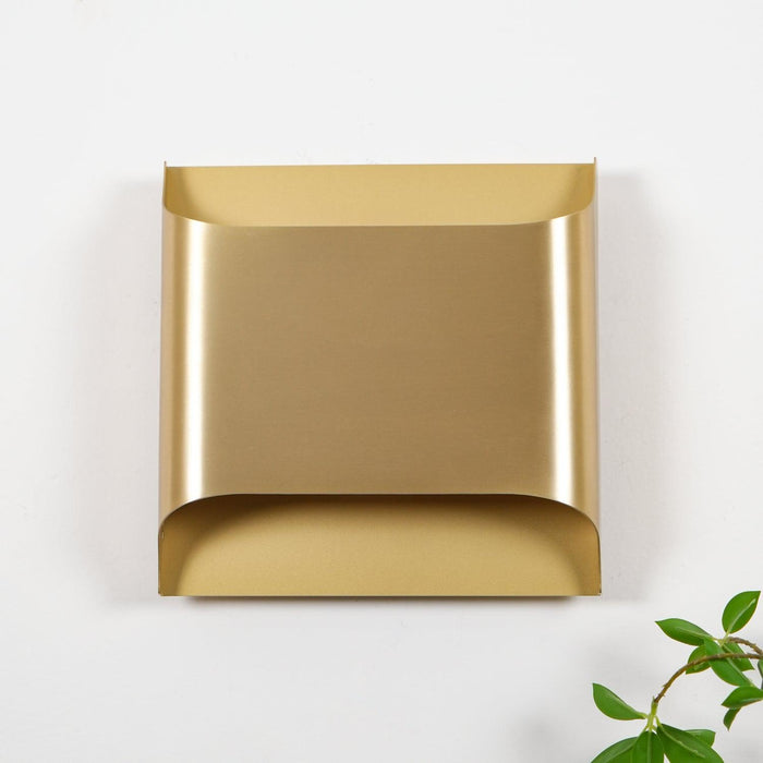Leclerc Brass Wall Lamp-DWHOME