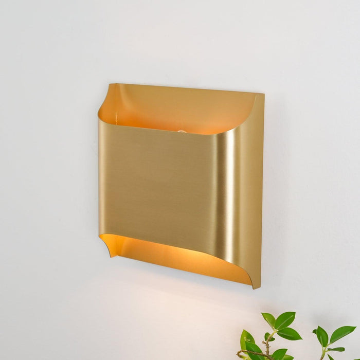 Leclerc Brass Wall Lamp-DWHOME