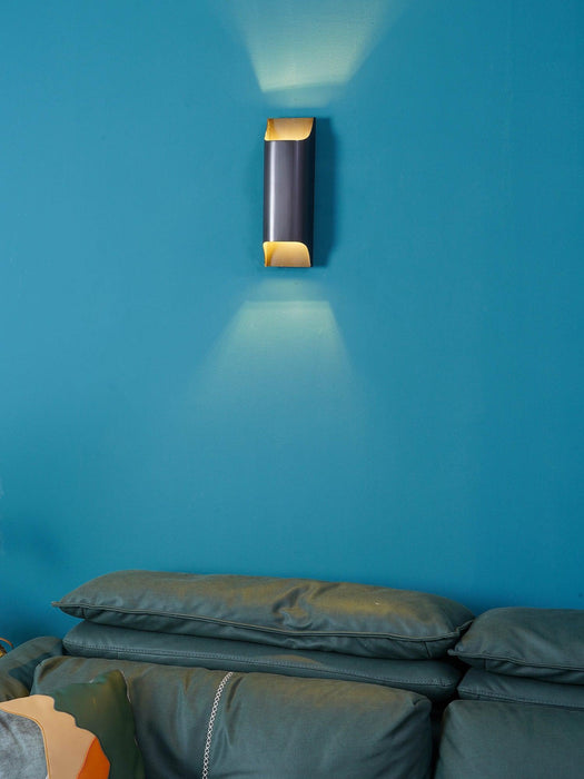 Leclerc Brass Wall Lamp-DWHOME