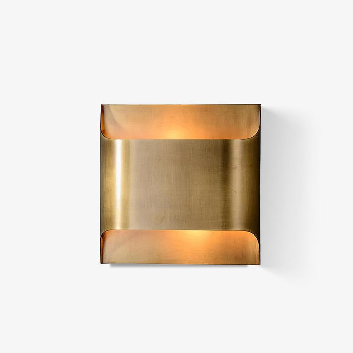 Leclerc Brass Wall Lamp-DWHOME