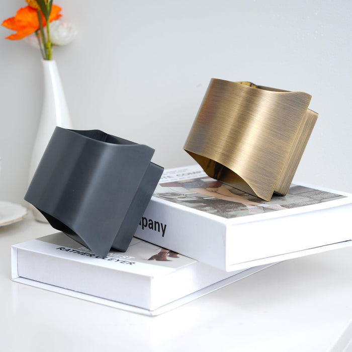 Leclerc Brass Wall Lamp-DWHOME