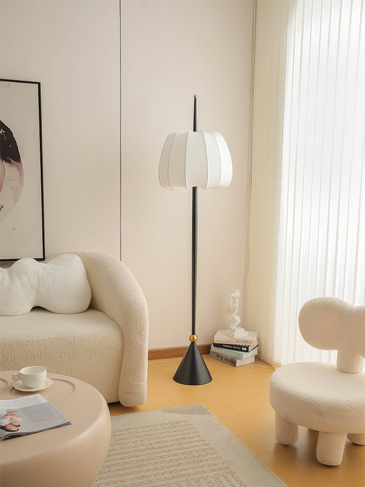 Liana Floor Lamp - Vakkerlight