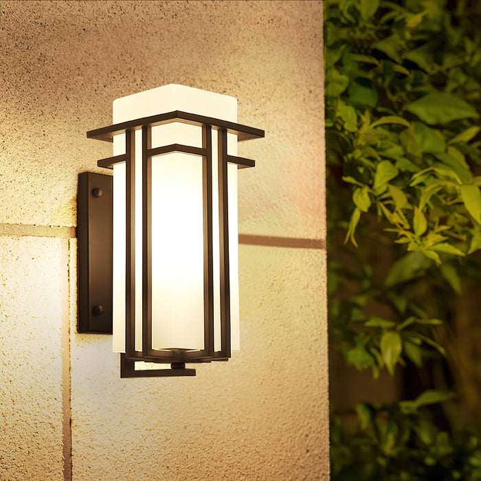 Linden Outdoor Wall Lamp-DWHOME