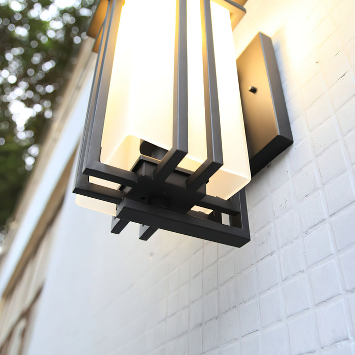 Linden Outdoor Wall Lamp-DWHOME